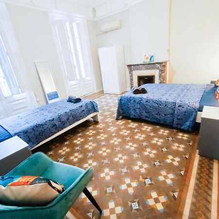 Private Rooms By Plaza Catalunya Barcelona Eksteriør billede