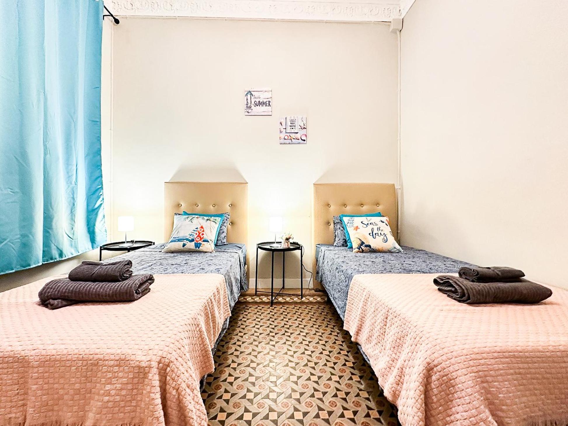Private Rooms By Plaza Catalunya Barcelona Eksteriør billede